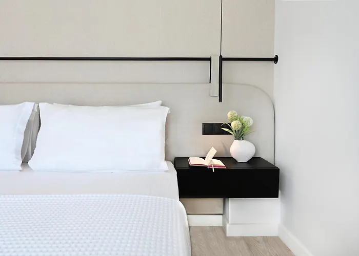 Icon Urban Living 4*