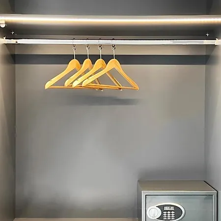 Icon Urban Living アパートホテル