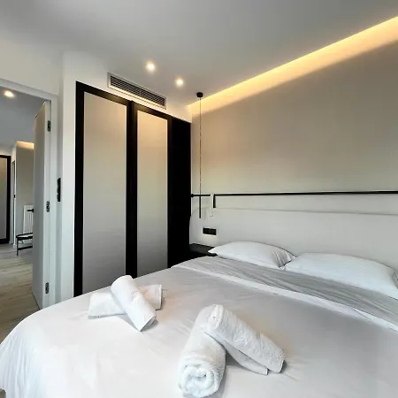 アパートホテル Icon Urban Living 3*