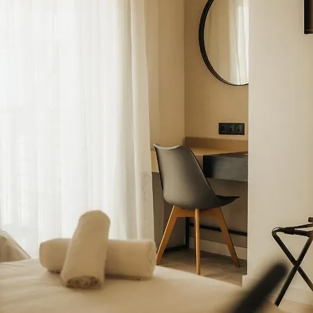 Aparthotel Icon Urban Living 3*