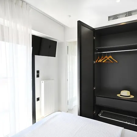 Apartahotel Icon Urban Living 4*