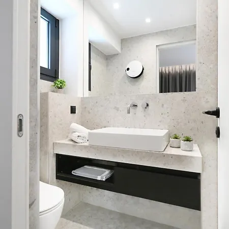 Апарт-отель Icon Urban Living