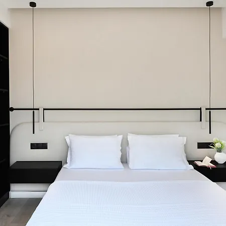 Icon Urban Living 4*