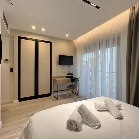 Icon Urban Living 4*