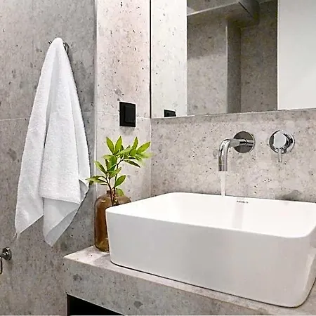 公寓式酒店 Icon Urban Living 3*