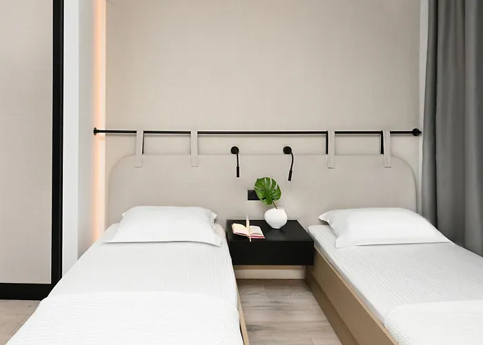 Icon Urban Living 4*