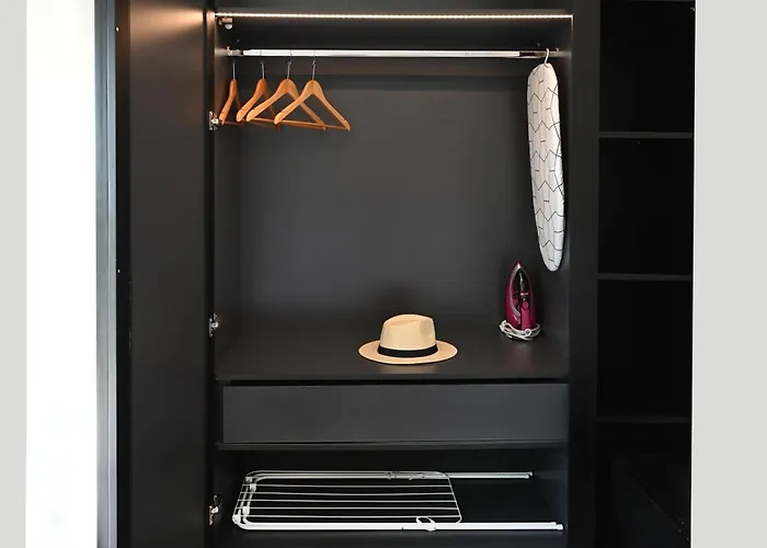 Icon Urban Living 4*