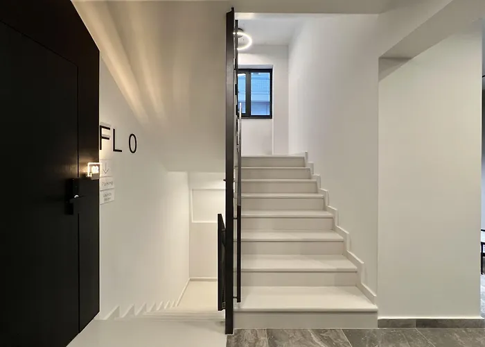 Icon Urban Living 4*